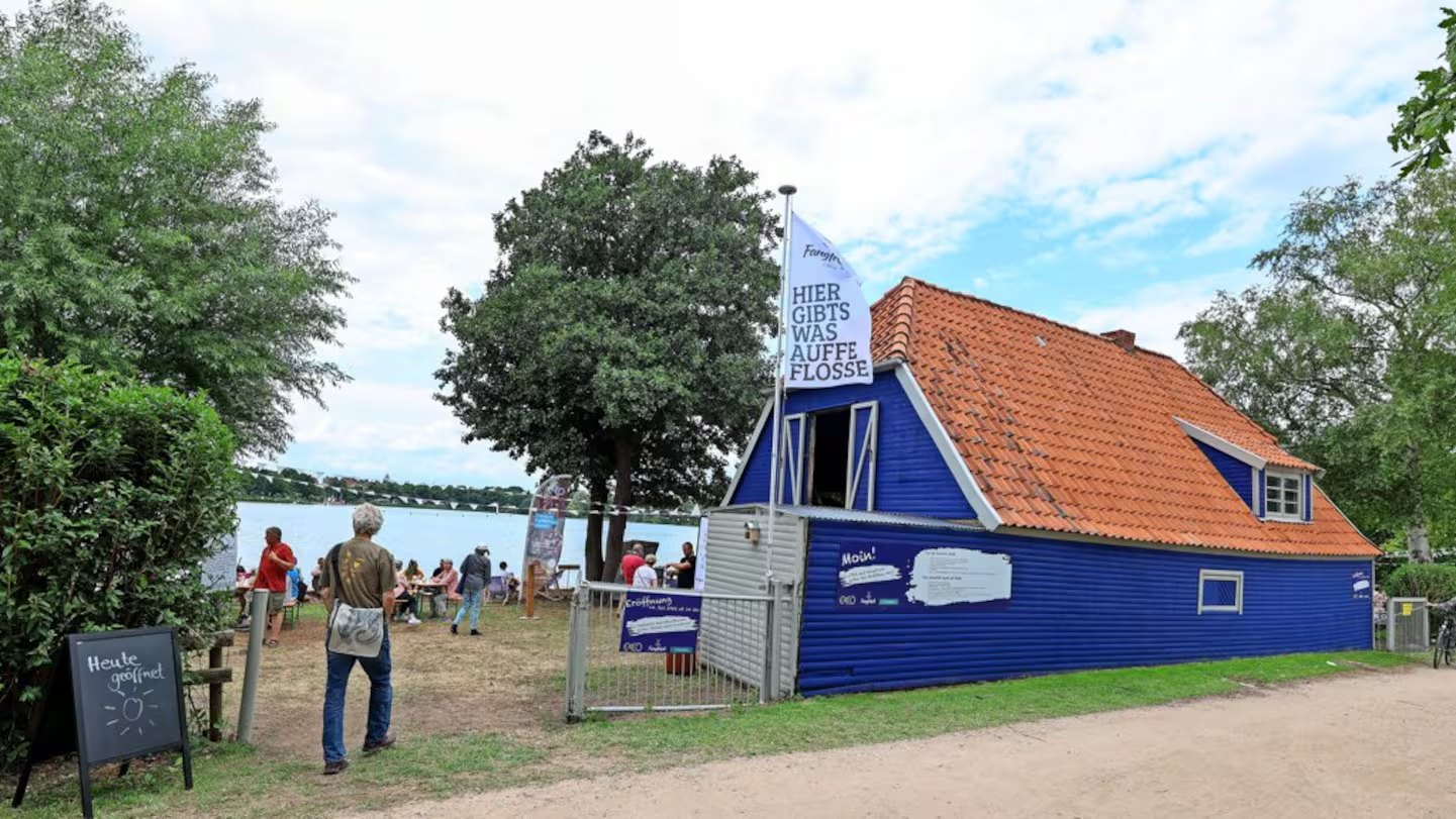 Außenansicht des Bootshaus Marli in Lübeck